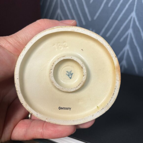 Vintage Hummel Good Friends Figurine 182 with Rare 1950's TMK2 Full Bee Mark - Picture 8 of 12